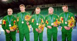 Golbolistai, ikovoj sidabro medalius. I kairs: Marius Zibolis, Egidijus Bikneviius, Arvydas Juchna, Algirdas Montvydas, Genrik Pavliukianec
