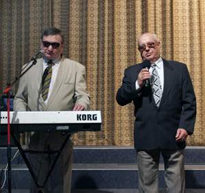 Klaipdiei duetas - J.Drgva (kairje) ir V.Saltonas