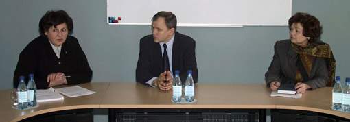 I kairs: LIRT sekretoriato vadov G.Paliuien, Seimo pirmininko pavaduotojas V.P.Andriukaitis, LIRT pirminink Z.Valaityt