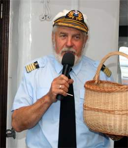 Kelions gidas "Nemuno" kapitonas R.Maukna