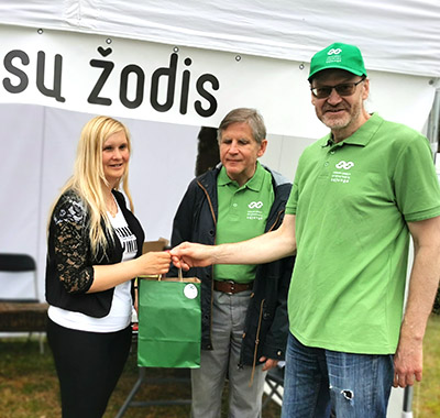 Parašas po nuotrauka